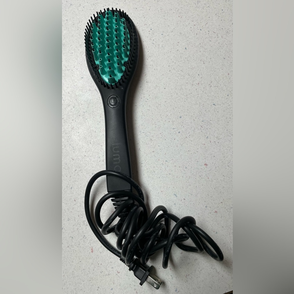 Straightening brush